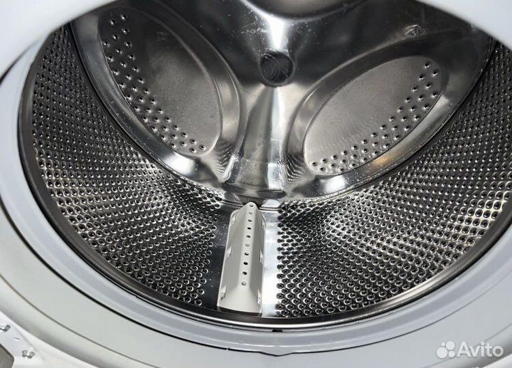 Стиралка Ariston