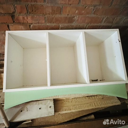 Полка настенная белая