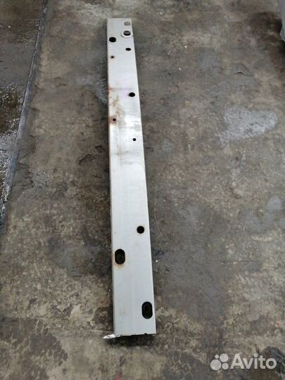 Усилитель бампера передний Toyota Raum NCZ20