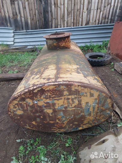 Емкость для воды 3000 литров бу