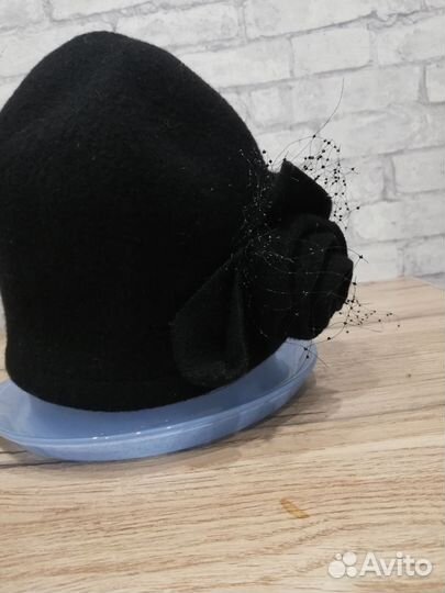 Шапки женские2шт