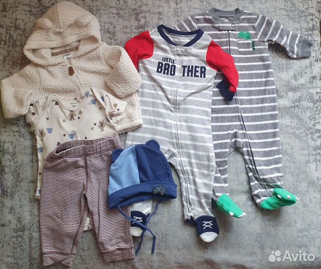 Пакет фирменных вещей Carters на мальчика р.68