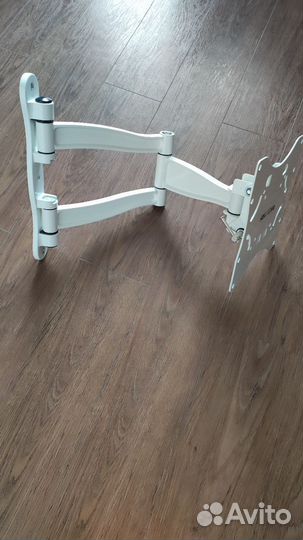 Настенный кронштейн для телевизора