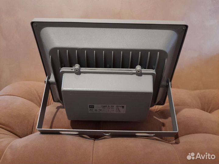 Прожектор светодиодный уличный