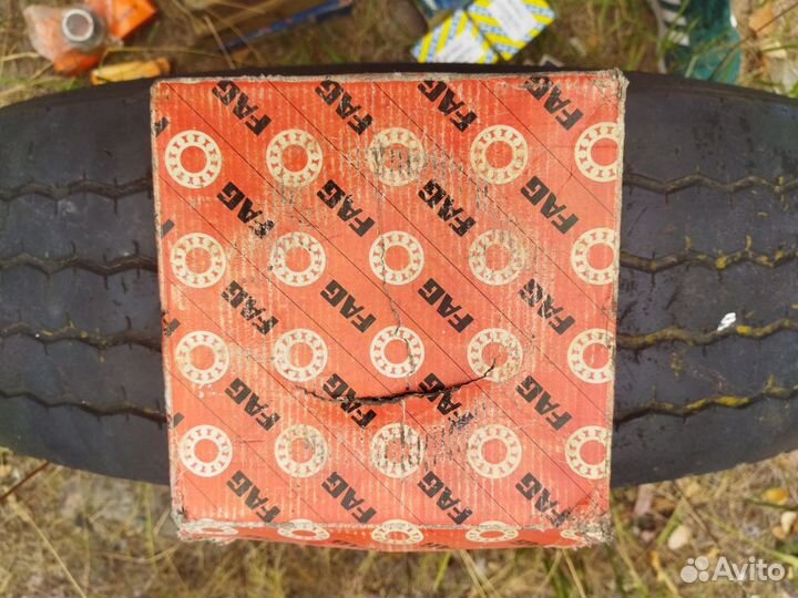 Много подшипников