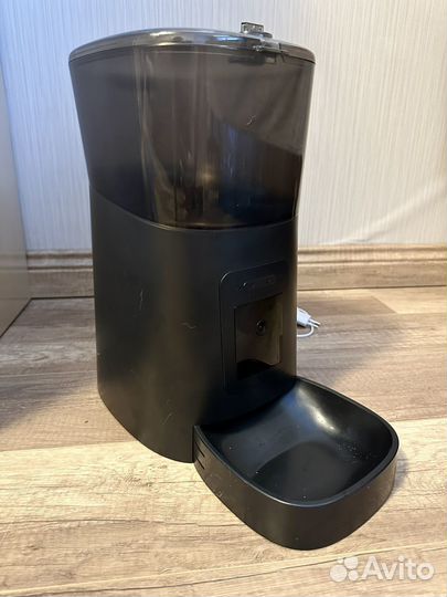 Автокормушка для собак и кошек