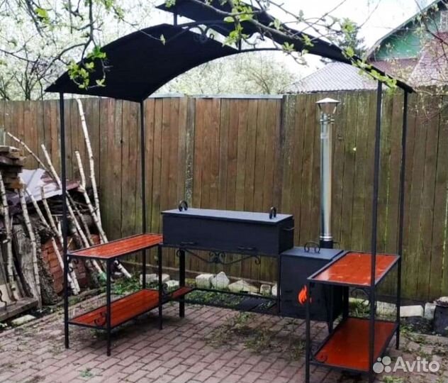 Беседка с мангалом