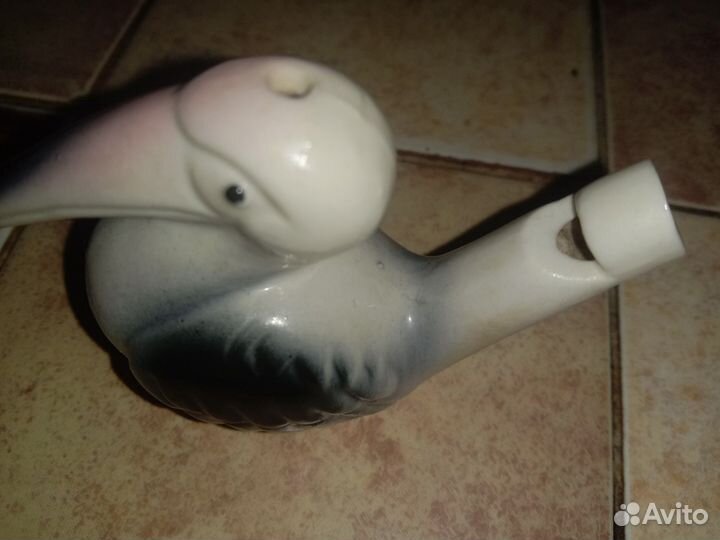 Поющая птичка фарфор