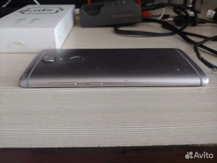 Телефон ZTE Axon 7 mini