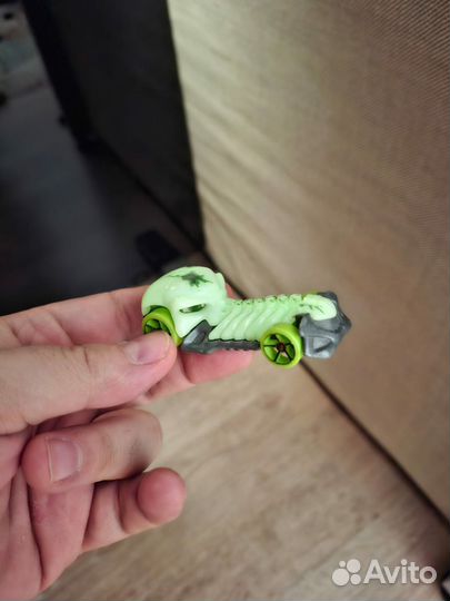 Hot Wheels Street Beasts - Skull Crusher