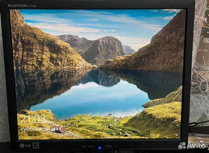 Монитор LG