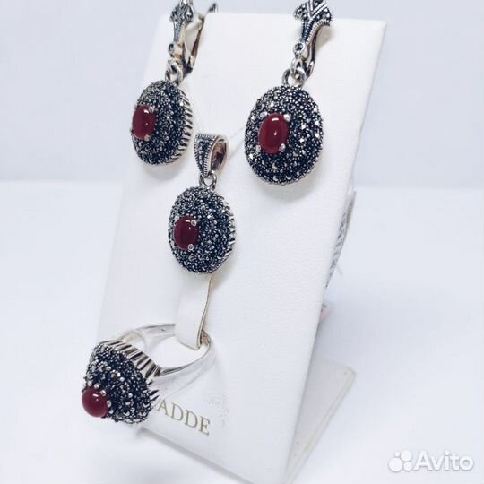 Серебряный комплект