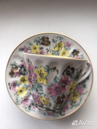 Чашка с блюдцем