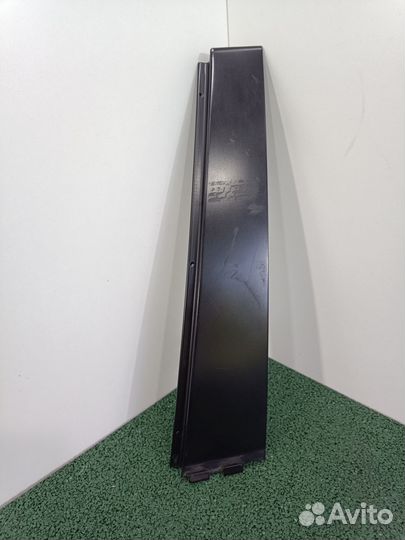 Накладка задней левой двери VW Passat B7