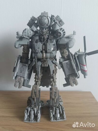 Transformers studio series 08 blackout