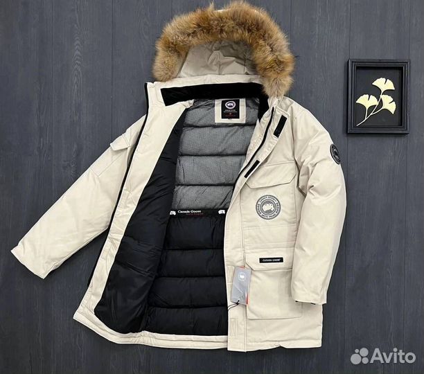 Зимняя куртка Canada goose