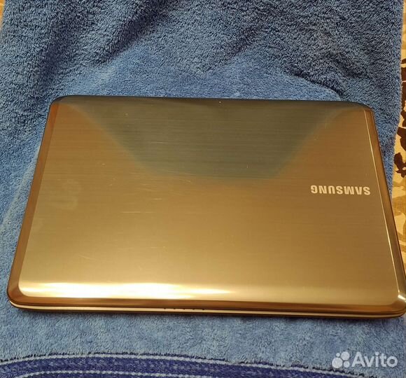 Ноутбук samsung R 525