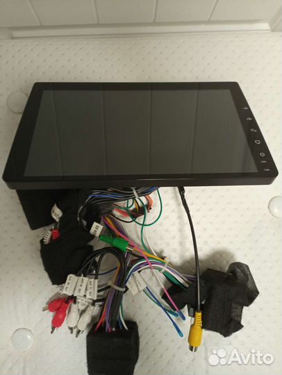 Планшет в автомобиль