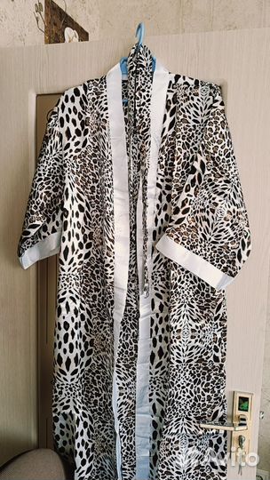 Халат женский шелковый новый