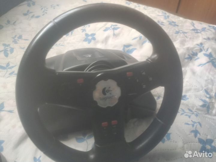 Игровой руль logitech