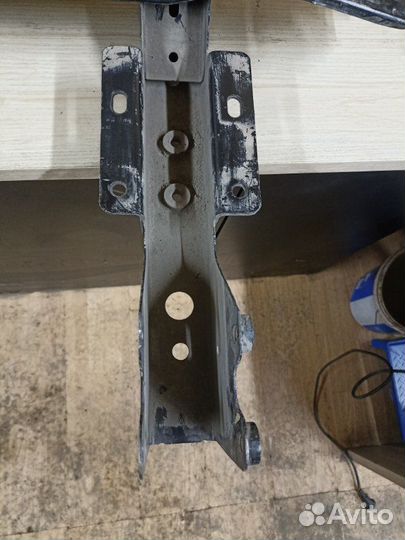 Кронштейн бампера задний Ford Transit 8 2014+