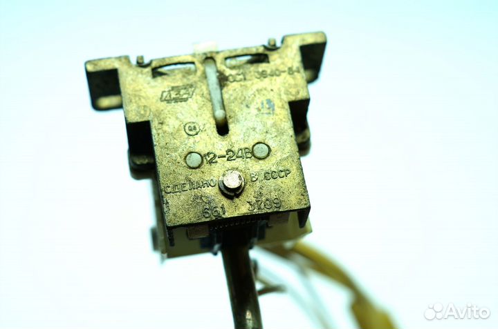 Переключатель указателей поворота ближнего и дальн