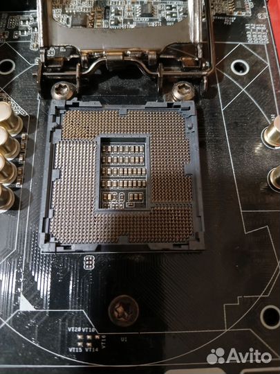 Материнская плата