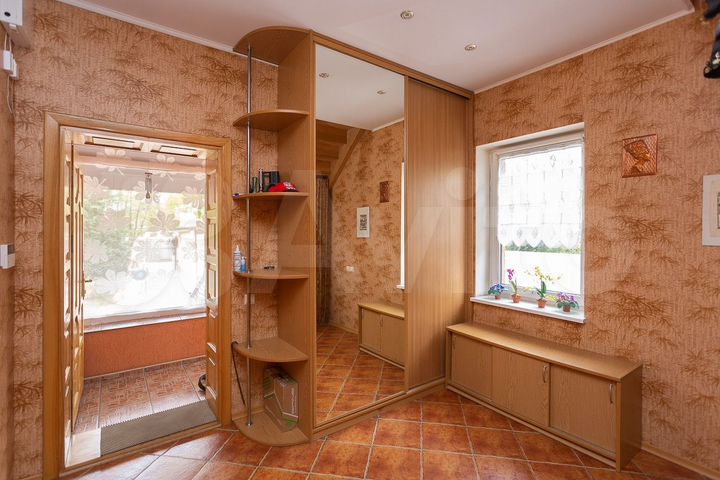 Дом 295 м² на участке 12 сот.