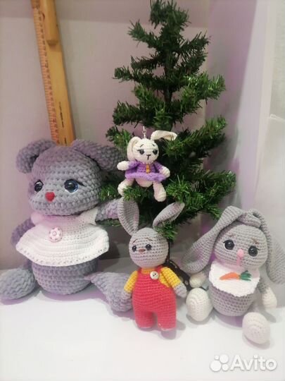 Вязаные зайчата