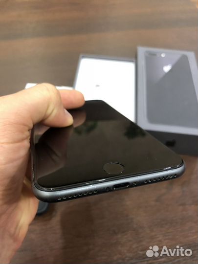 iPhone 8 plus 64gb