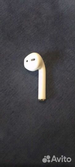 Беспроводной наушник apple airpods