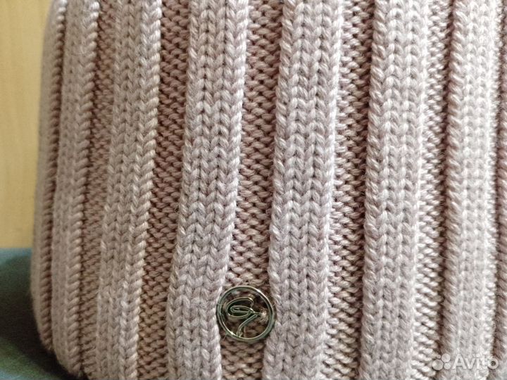 Шапка женская вязаная