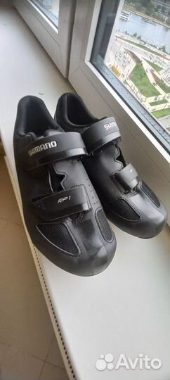 Продаются шлем и ботинки для спортивного вело