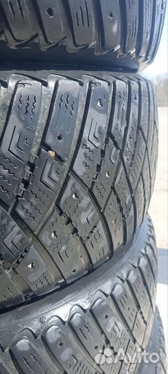 Goodyear Ultra Grip Ice Arctic 2 215/55 R17 94T