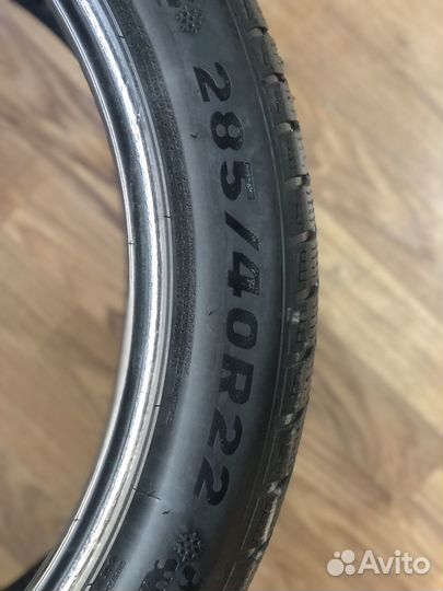 Gripmax SureGrip eWinter 285/40 R22 и 325/35 R22