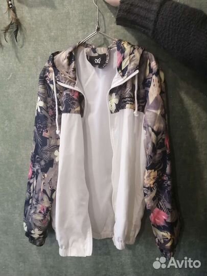 Ветровка женская новая