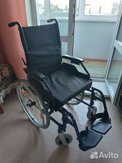 Инвалидная коляска новая