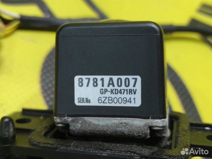 Камера заднего вида Mitsubishi Outlander CW5W 4B12