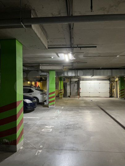 Машиноместо, 30 м²