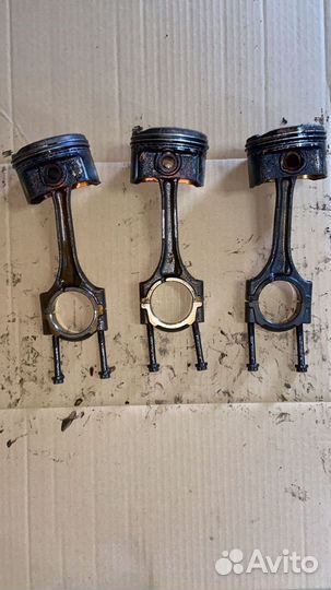 Поршень с шатуном Geely emgrand седан 1.8 Ec7