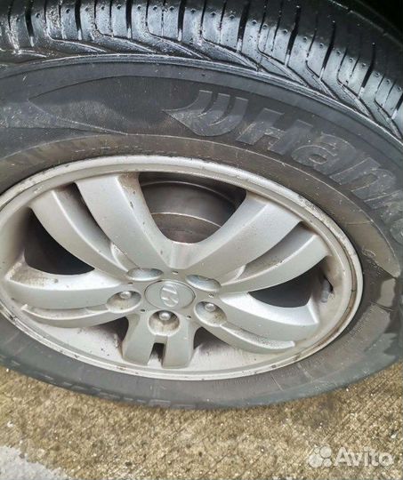 Стойка задняя правая hyundai tucson JM 2006