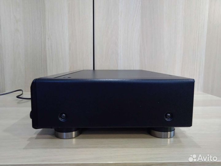 CD плеер Sony CDP-XE900