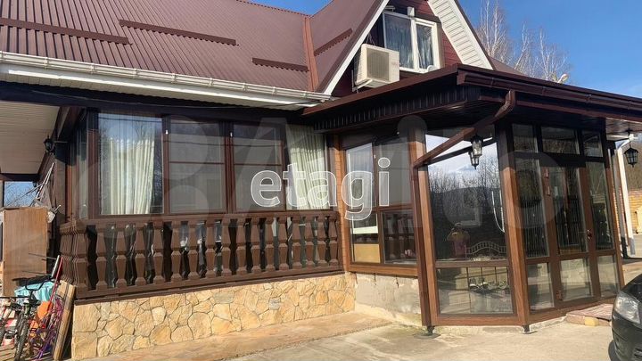 Дом 163,5 м² на участке 8,7 сот.