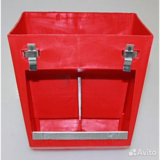 Кормушка для кроликов 2 секции пластик без крышки