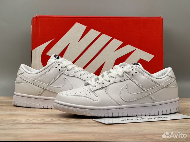 Кроссовки Nike Dunk Low Triple White