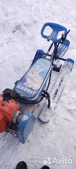 Детский снегокат с мотором