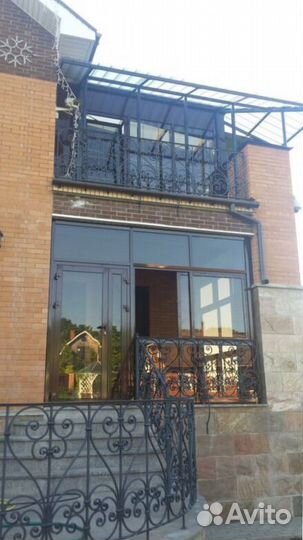 Окно в коттедж