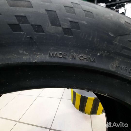Westlake SA57 215/55 R17 98W