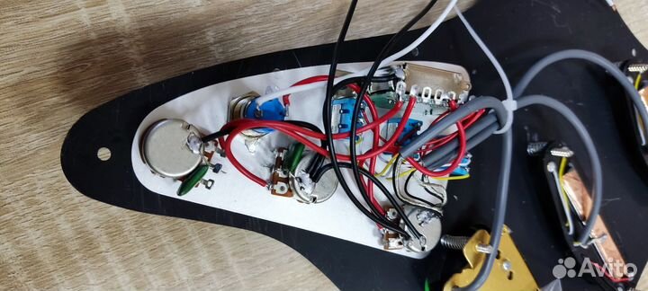 Пикгард в сборе для электрогитары 3800