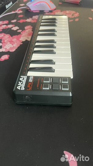 Контроллер midi akai PRO LPK25 MK2